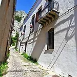 Hotel Deco Cefalù