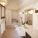 Deco Hotel